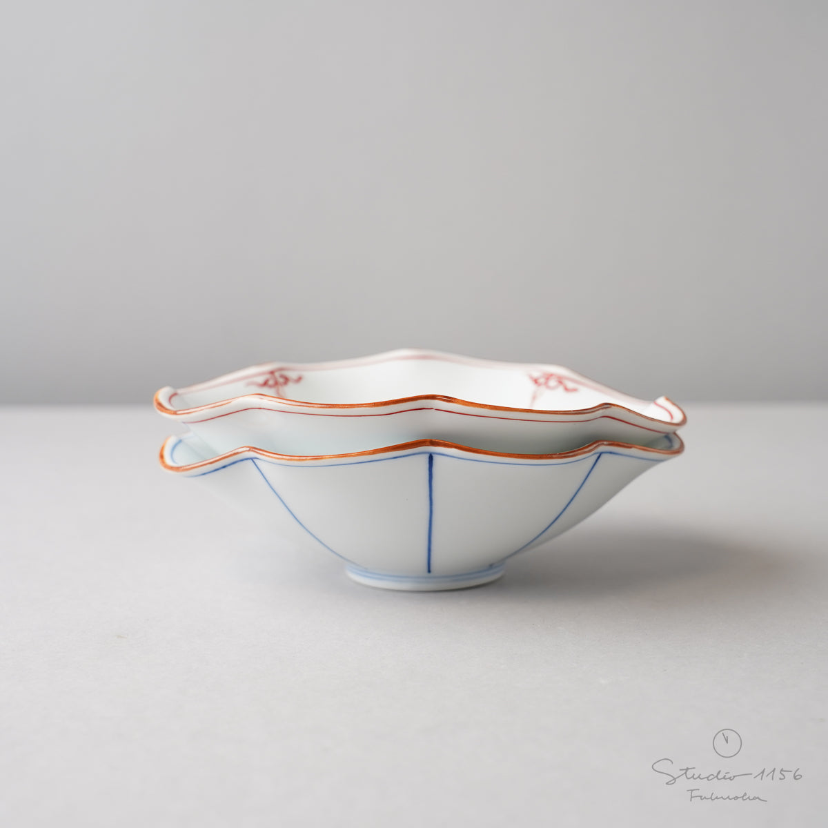 波佐見焼 菊型楕円浅鉢 14.5cm